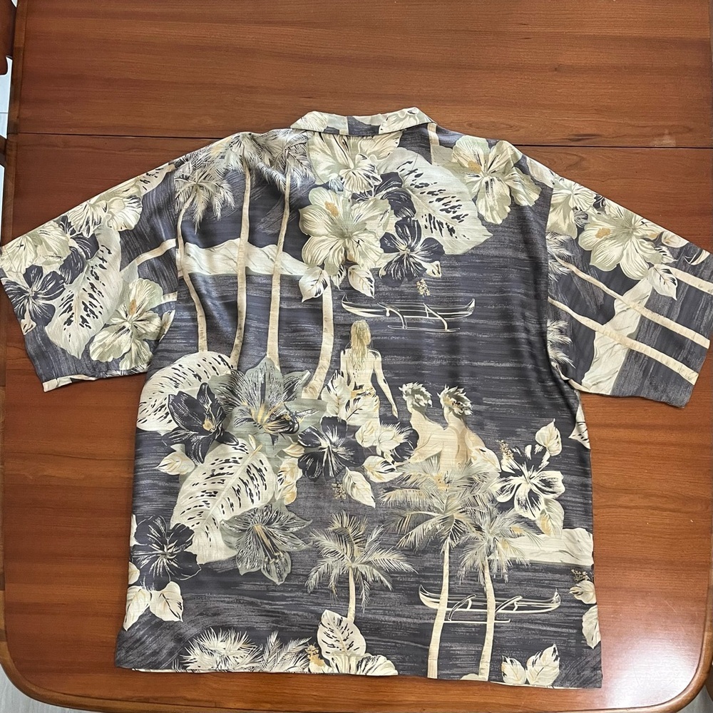 🌴 Tommy Bahama 100% Silk Hawaiian Shirt XL | Scenic Print Resort Wear - Picture 4 of 9